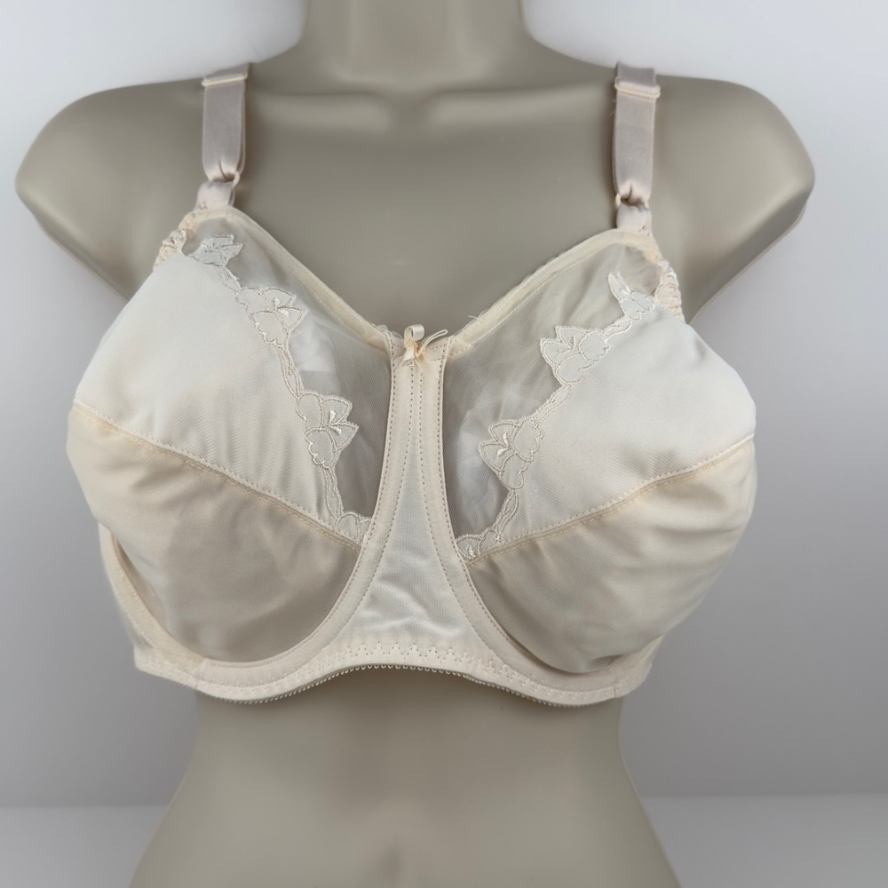 Bali 0180 Minimizer Bra 40DD Ivory Full Coverage Underwire Unlined Lace